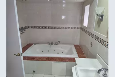 872 48th Street, Brooklyn, NY 11203 - Photo 16