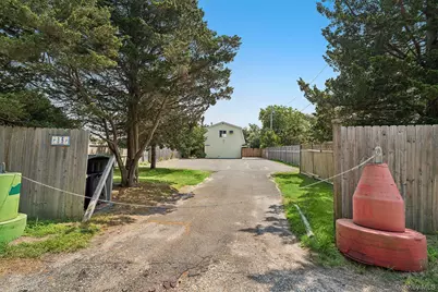 35 Gardners Lane, Hampton Bays, NY 11946 - Photo 30