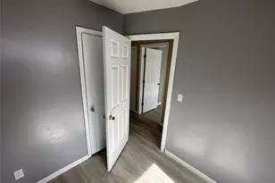 1371 Rosser Ave, Elmont, NY 11003 - Photo 32