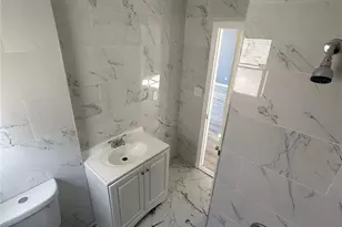 1371 Rosser Ave, Elmont, NY 11003 - Photo 34