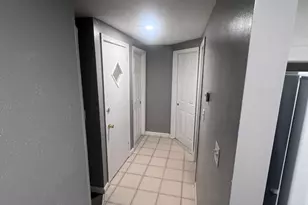 1371 Rosser Ave, Elmont, NY 11003 - Photo 8