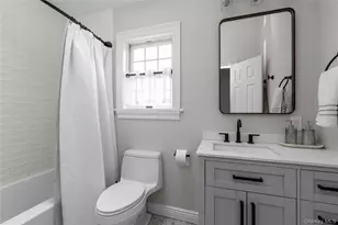 5 Emmet Pl, Hicksville, NY 11801 - Photo 12