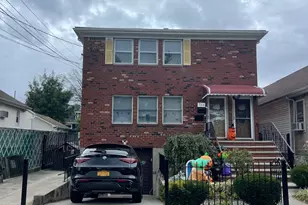 717 Clarence Ave, Bronx, NY 10465 - Photo 1