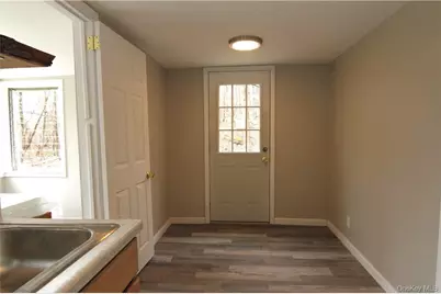 71 Miller Road #6, Hopewell Junction, NY 12533 - Photo 6