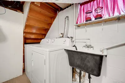 142 Bell Road, Scarsdale, NY 10583 - Photo 24