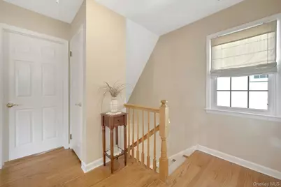 142 Bell Road, Scarsdale, NY 10583 - Photo 20