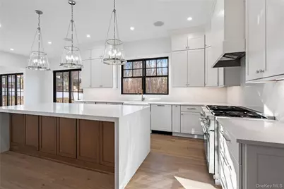 22 Wenwood Drive, Brookville, NY 11545 - Photo 16