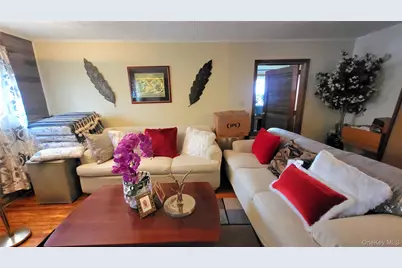 1 Lawrence Road, Poughkeepsie, NY 12601 - Photo 2