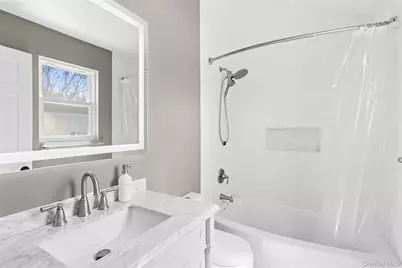 24 Woodridge Road, Hampton Bays, NY 11946 - Photo 10