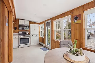 66 Chestnut Avenue, Setauket, NY 11733 - Photo 4