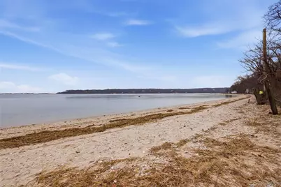 66 Chestnut Avenue, Setauket, NY 11733 - Photo 20