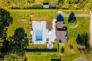 805 Kayleighs Ct, East Marion, NY 11939 - Photo 4