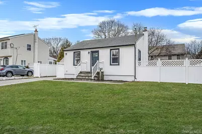 24 Forest Avenue, West Babylon, NY 11704 - Photo 4