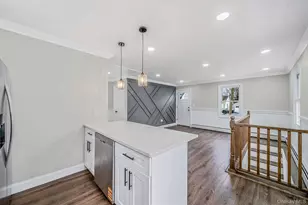 24 Forest Ave, West Babylon, NY 11704 - Photo 14