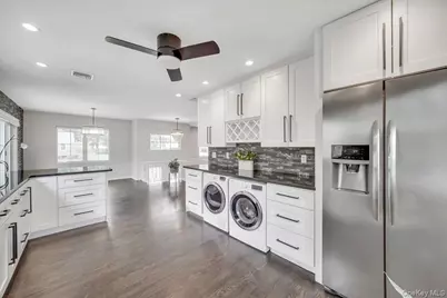 10 Sandhage Drive, Pearl River, NY 10965 - Photo 18