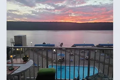 1085 Warburton Ave #304, Yonkers, NY 10701 - Photo 4