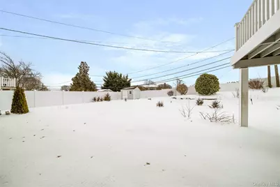 89 Harvest Lane, Commack, NY 11725 - Photo 24