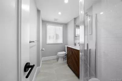 89 Harvest Lane, Commack, NY 11725 - Photo 18