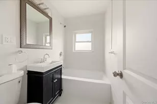 3227 Griswold Ave, Bronx, NY 10465 - Photo 14