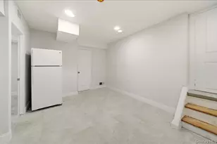 3227 Griswold Ave, Bronx, NY 10465 - Photo 22