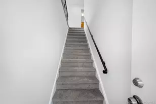 204 Fairview Cir, Middle Island, NY 11953 - Photo 30