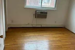 639 Wellwood Ave, Lindenhurst, NY 11757 - Photo 12