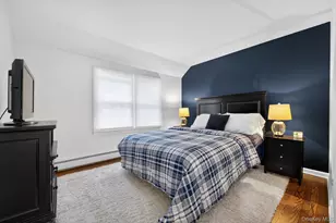 4 Colonial Ct, Bay Shore, NY 11706 - Photo 22