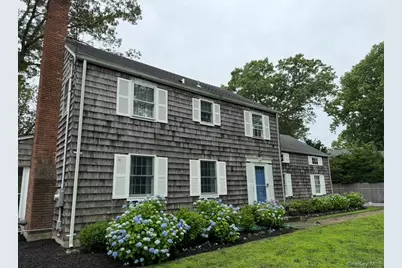 4 Colonial Court, Bay Shore, NY 11706 - Photo 34