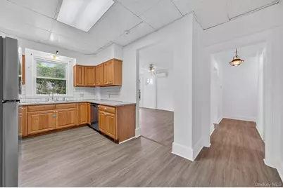 34 Market Street #1, Ellenville, NY 12428 - Photo 2