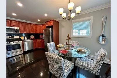 195 Lakeland Avenue #1-1A, Sayville, NY 11782 - Photo 4