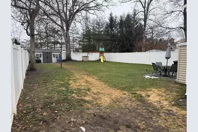 41 W 6th Street, Patchogue, NY 11772 - Photo 20