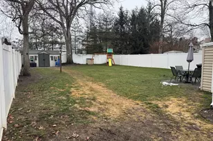 41 W 6th St, Patchogue, NY 11772 - Photo 20