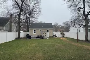41 W 6th St, Patchogue, NY 11772 - Photo 24