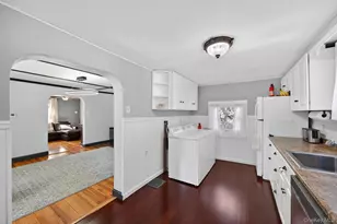 8 John St, Port Jervis, NY 12771 - Photo 18