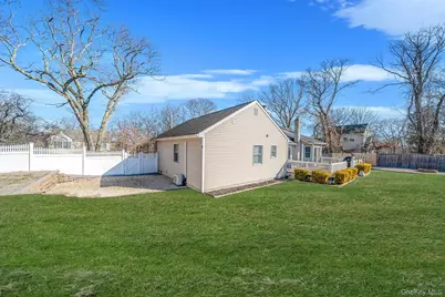 50 Violet Road, Rocky Point, NY 11778 - Photo 38