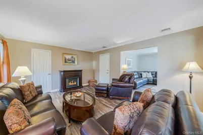 7 Hemlock Road, Mount Sinai, NY 11766 - Photo 18