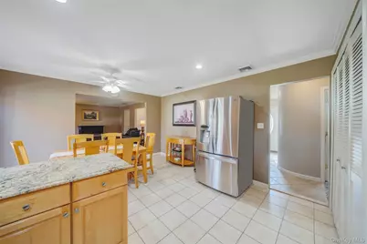 7 Hemlock Road, Mount Sinai, NY 11766 - Photo 22