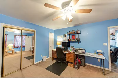 150 Park Lane, Massapequa, NY 11758 - Photo 16