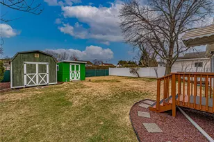 150 Park Ln, Massapequa, NY 11758 - Photo 28