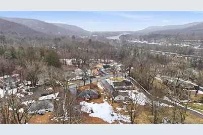 17 Academy Avenue, Sparrow Bush, NY 12780 - Photo 34