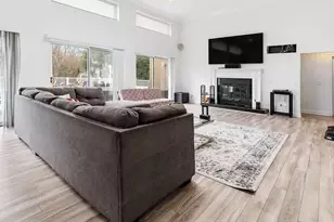 32 Lewis Rd, East Quogue, NY 11942 - Photo 4