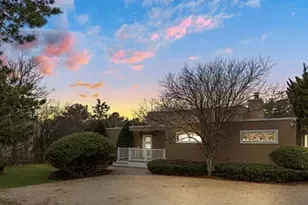 32 Lewis Rd, East Quogue, NY 11942 - Photo 2