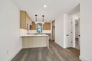 325 Manville, Pleasantville, NY 10570 - Photo 2