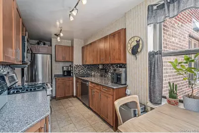 18-55 Corporal Kennedy St #6H, Bayside, NY 11360 - Photo 4