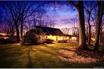 22 Bucknell Lane, Stony Brook, NY 11790 - Photo 2