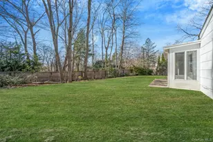 22 Bucknell Ln, Stony Brook, NY 11790 - Photo 4