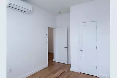 4018 50th Avenue #Apt 2, Sunnyside, NY 11104 - Photo 32