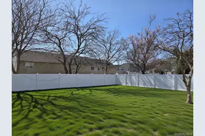 267 Morris Avenue, Inwood, NY 11096 - Photo 2