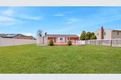 15 Lisa Drive, Deer Park, NY 11729 - Photo 22