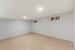 15 Lisa Dr, Deer Park, NY 11729 - Photo 16